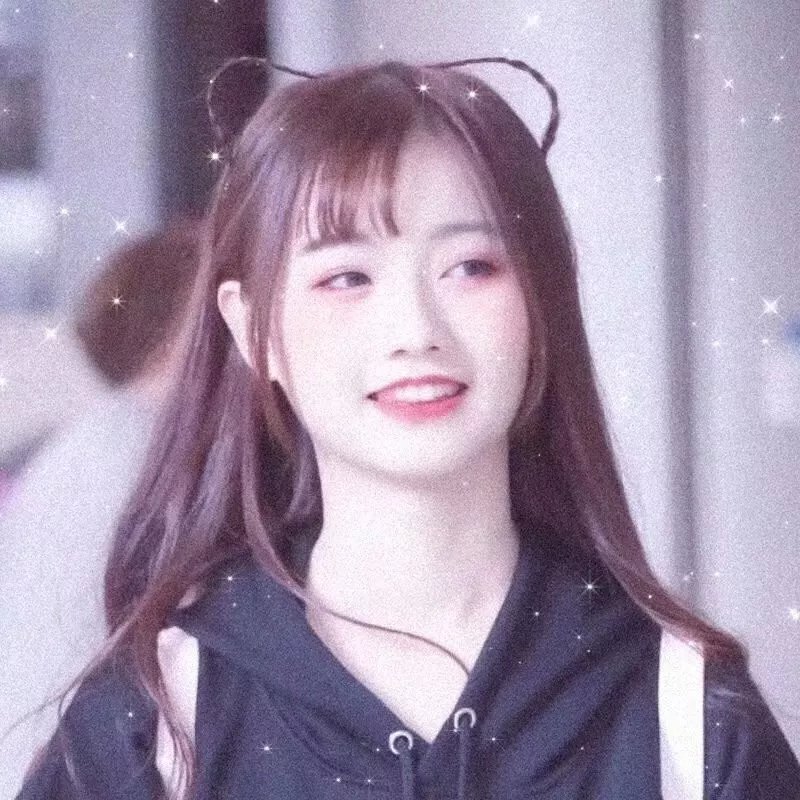 沙滩上的夏娃